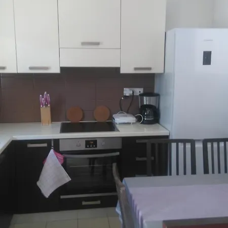 度假居 Maisonette Close To The *