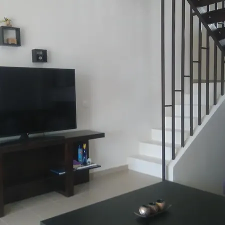 Ferienhaus Maisonette Close To The