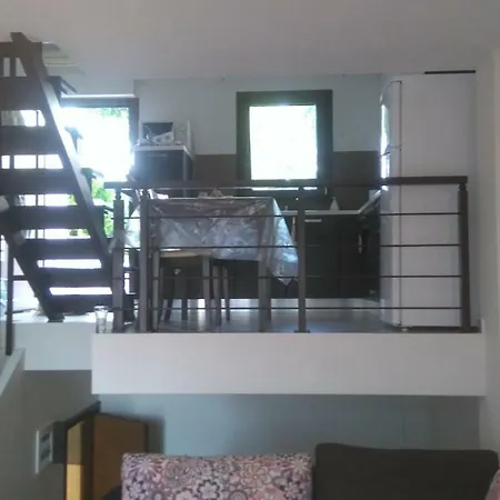 別荘 Maisonette Close To The ニキティ