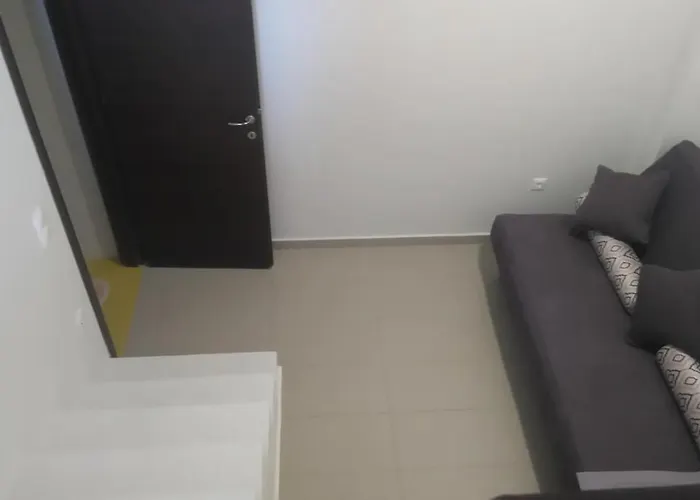 Maisonette Close To The * ניקיטי